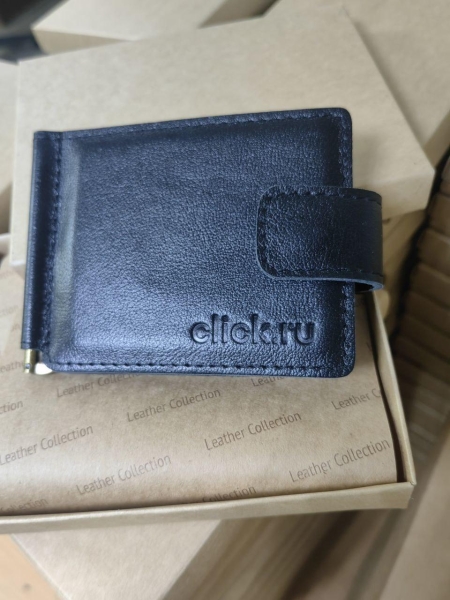 Как собрать корпоративные новогодние боксы: кейс click.ru от идеи до доставки